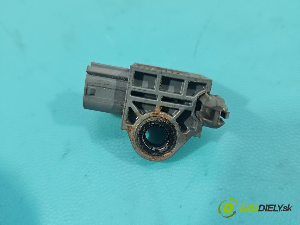 Mazda CX-5 I 2012-2017 2.2 D SKYACTIV: 150 HP manual 110 kW 2191 cm3 5- snímač šokovat: KD45-57K1X (Snímač nárazu)