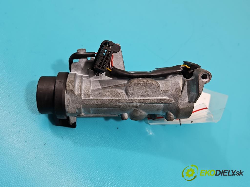 Audi A3 8P 2003-2012 1.6 SR 102 HP manual 75 kW 1595 cm3 3- Spínačka 1K0905865 (Spínacie skrinky a kľúče)