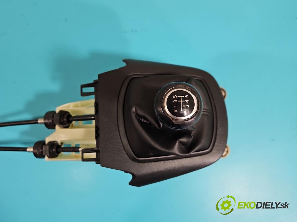 Mazda CX-5 I 2012-2017 2.2 D SKYACTIV: 150 HP manual 110 kW 2191 cm3 5- Páka: Změny: stupeň,rýchlosť  (Rýchlostná páka (kulisa))