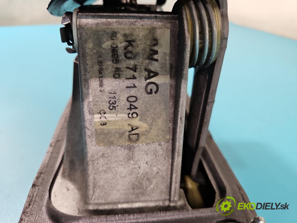 Audi A3 8P 2003-2012 1.6 SR 102 HP manual 75 kW 1595 cm3 3- Páka: Změny: stupeň,rýchlosť 1K0711611 (Rýchlostná páka (kulisa))