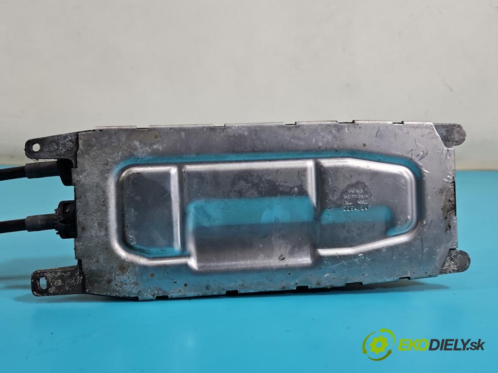 Audi A3 8P 2003-2012 1.6 SR 102 HP manual 75 kW 1595 cm3 3- Páka: Změny: stupeň,rýchlosť 1K0711611 (Rýchlostná páka (kulisa))