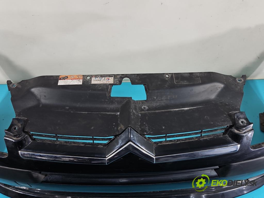 Citroen C4 I 2004-2011 1.4 16V 88 hp manual 65 kW 1360 cm3 5- nárazník přední  (Ostatné)