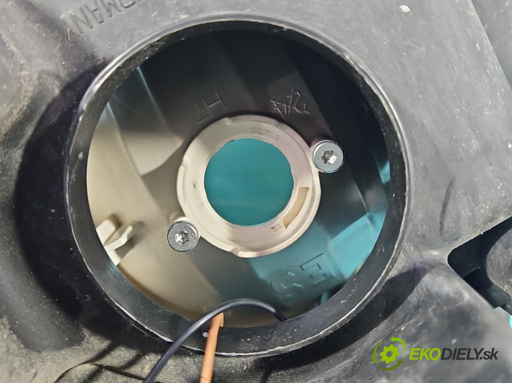 Ford S-max 1.8 TDCi 125 HP manual 92 kW 1753 cm3 5- Reflektor: pravý 6M21-13W029-AF (Pravé)