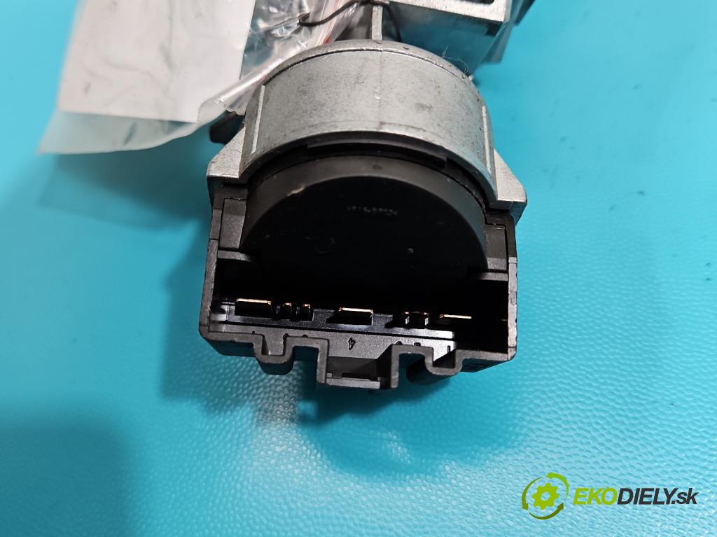 Ford S-max 1.8 TDCi 125 HP manual 92 kW 1753 cm3 5- Spínačka 3M51-3F880-AC (Spínacie skrinky a kľúče)