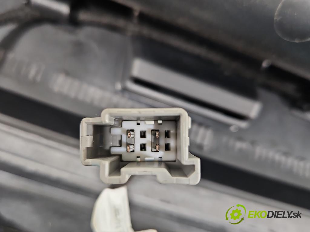 Ford S-max 1.8 TDCi 125 HP manual 92 kW 1753 cm3 5- kokpit,pristrojová doska rozdeľovacia 6G9T-19A657