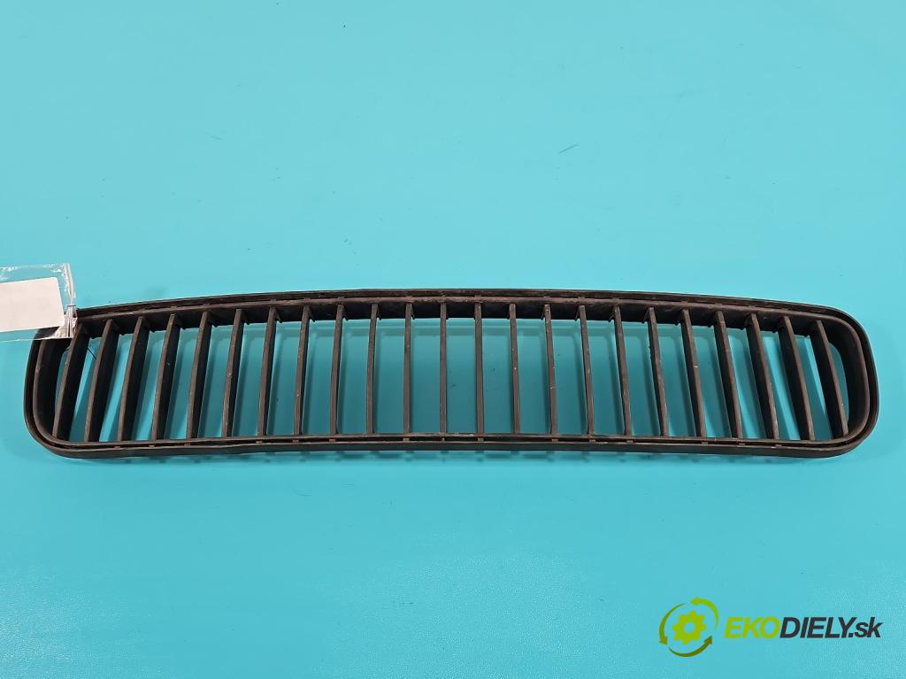 Skoda Roomster 1.4 16v 86 hp manual 63 kW 1390 cm3 5- Zaślepka: mřížka: nárazníku medián: 