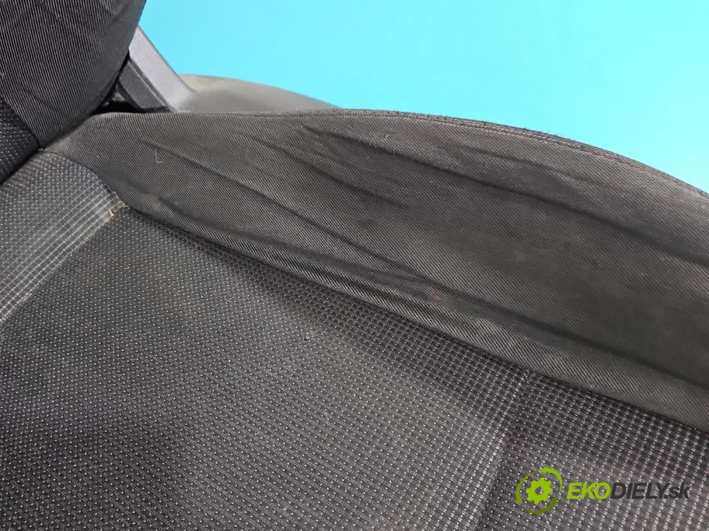 Ford S-max 1.8 TDCi 125 HP manual 92 kW 1753 cm3 5- Sedačka ľavý  (Sedačky, sedadlá)