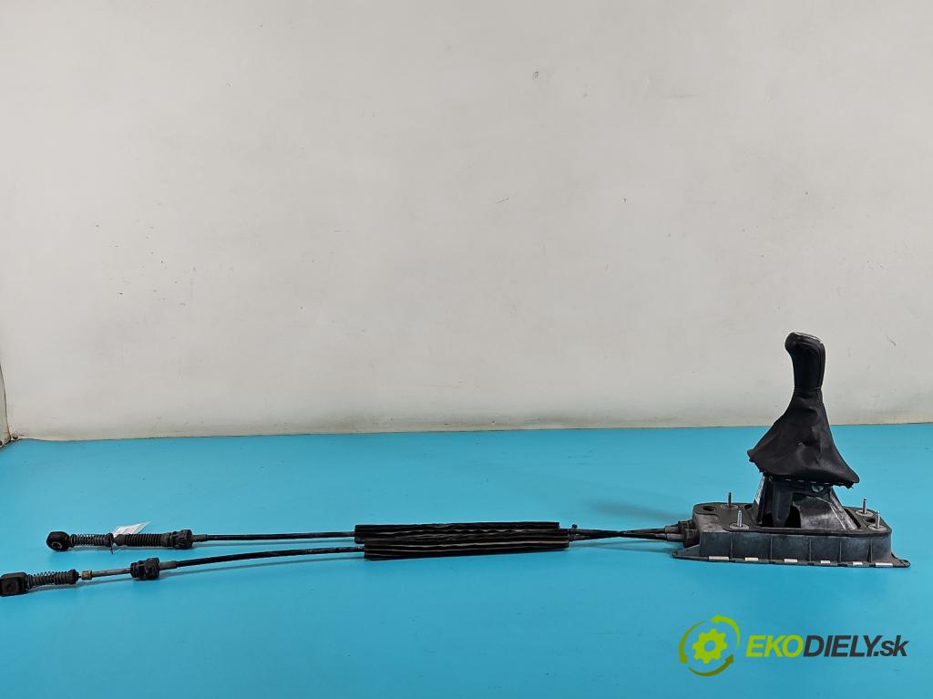 Skoda Octavia II 2004-2013 1.6 tdi 105 HP manual 77 kW 1598 cm3 5- Páka: Změny: stupeň,rýchlosť 1K0711049CH (Rýchlostná páka (kulisa))