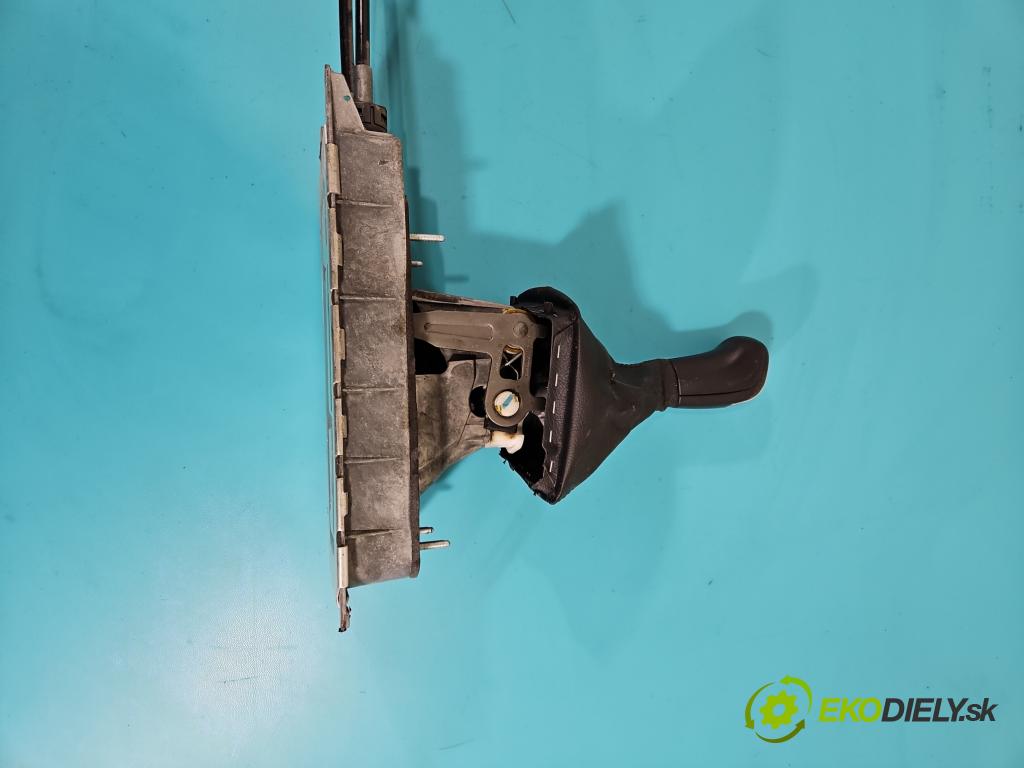 Skoda Octavia II 2004-2013 1.6 tdi 105 HP manual 77 kW 1598 cm3 5- Páka: Změny: stupeň,rýchlosť 1K0711049CH (Rýchlostná páka (kulisa))