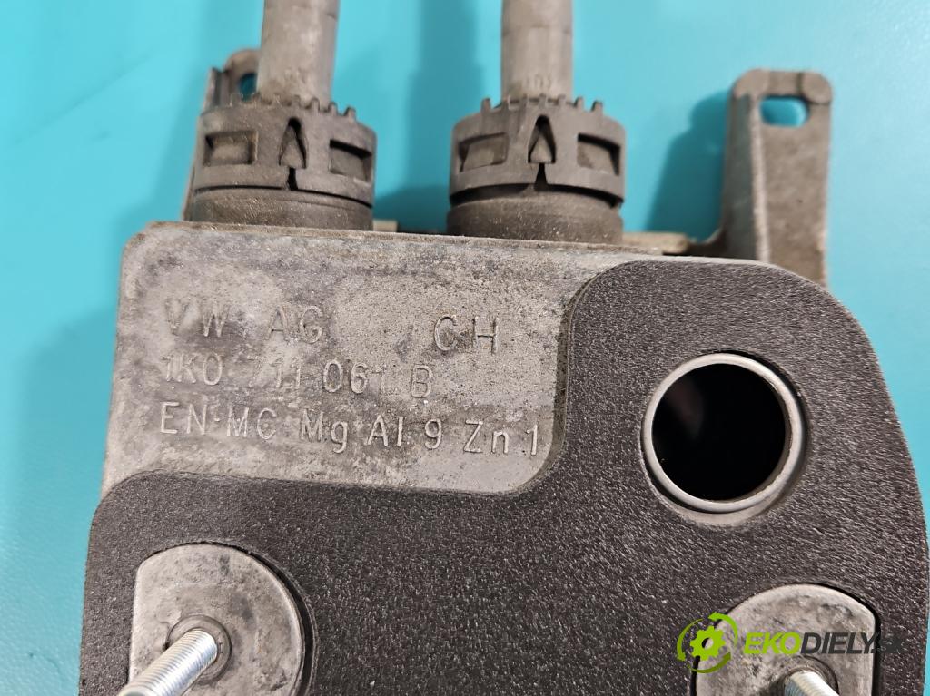 Skoda Octavia II 2004-2013 1.6 tdi 105 HP manual 77 kW 1598 cm3 5- Páka: Změny: stupeň,rýchlosť 1K0711049CH (Rýchlostná páka (kulisa))