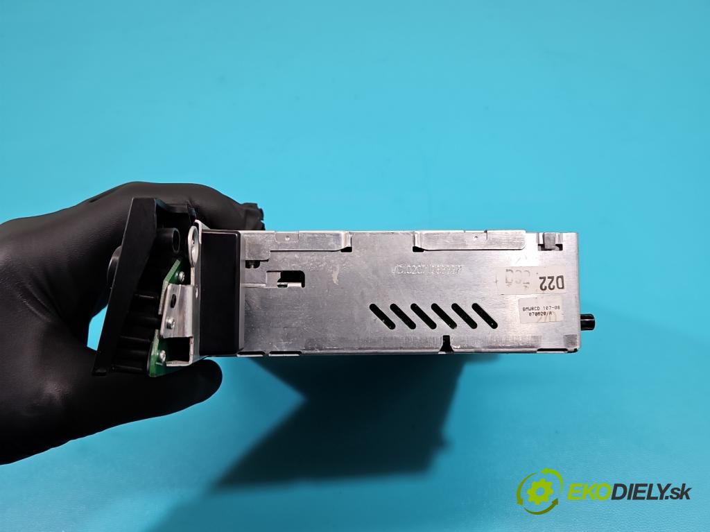 Bmw X3 E83 2003-2010 2.0d 150 hp manual 110 kW 1995 cm3 5- Radio továrna: 9129526