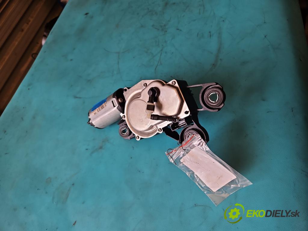 Seat Ibiza III 6L 2002-2008 1.4 TDi 69KM manual 51 kW 1422 cm3 5- motor stieračov zadné 6L6955711D