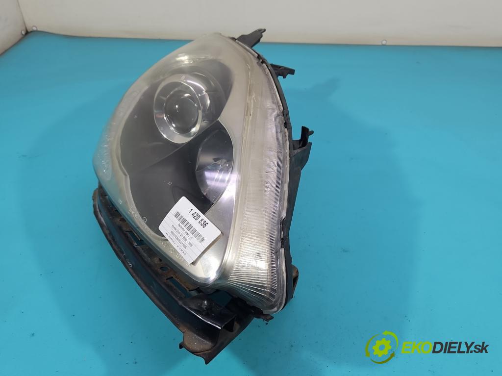 Honda Civic VII 2000-2006 1.6 VTEC 16v 110 HP manual 81 kW 1590 cm3 3- Reflektor: pravý  (Pravé)