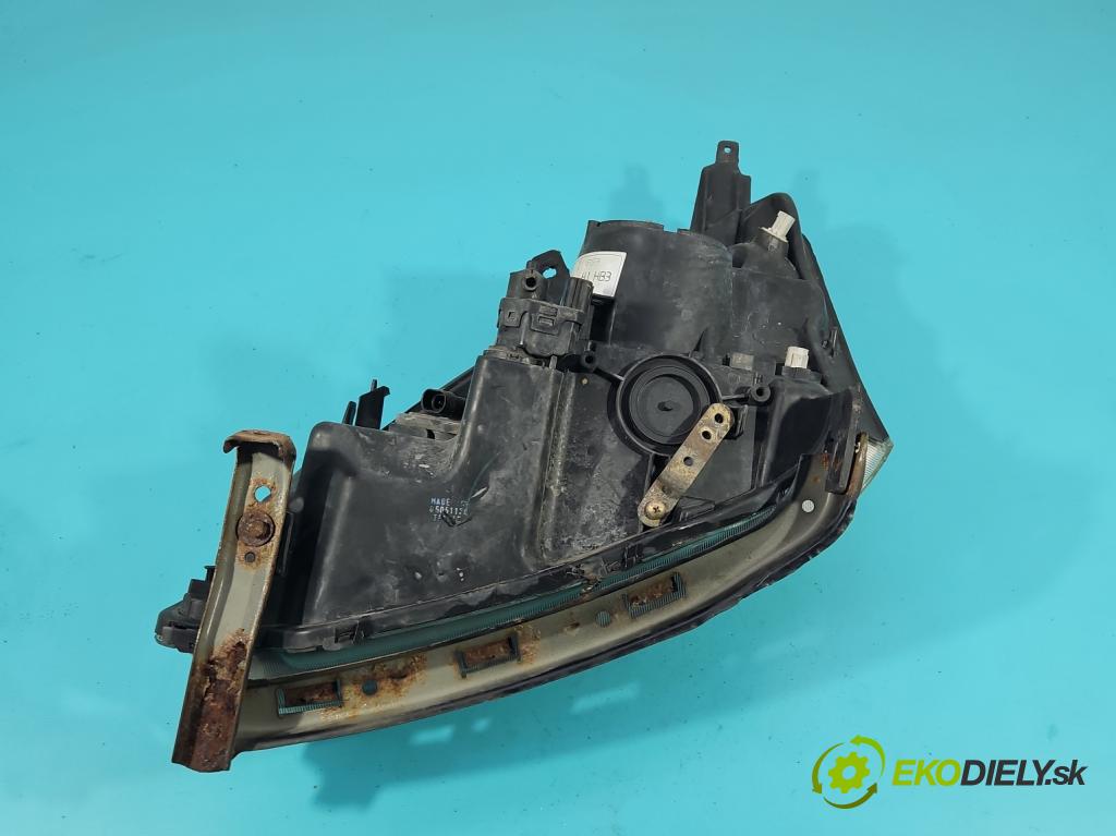 Honda Civic VII 2000-2006 1.6 VTEC 16v 110 HP manual 81 kW 1590 cm3 3- Reflektor: pravý  (Pravé)