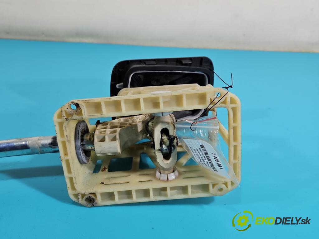 Opel Zafira A 1999-2005 1.8 16V 116 HP manual 85 kW 1796 cm3 5- Páka: Změny: stupeň,rýchlosť  (Rýchlostné páky / kulisy)