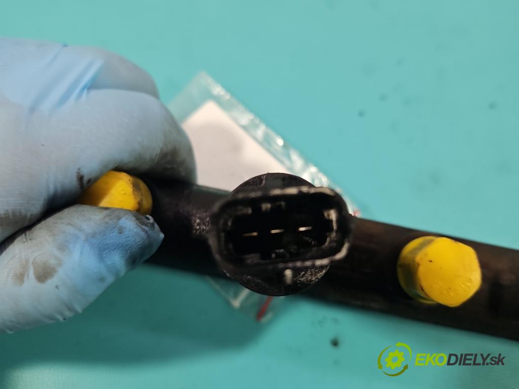 Opel Vivaro 2001-2014 1.9 cdti 101 HP manual 74 kW 1898 cm3 5- lišta vstrekovacia 0445214024 (Vstrekovacia lišta)