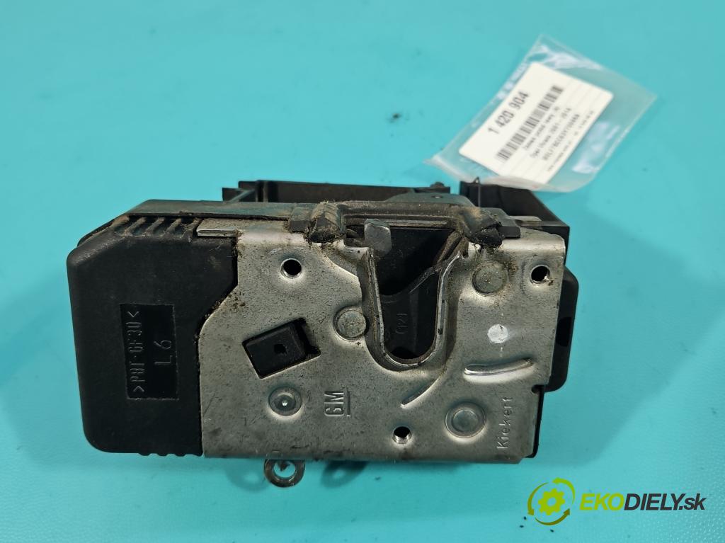Opel Vivaro 2001-2014 1.9 cdti 101 hp manual 74 kW 1898 cm3 5- zámek přední levý 8200008260