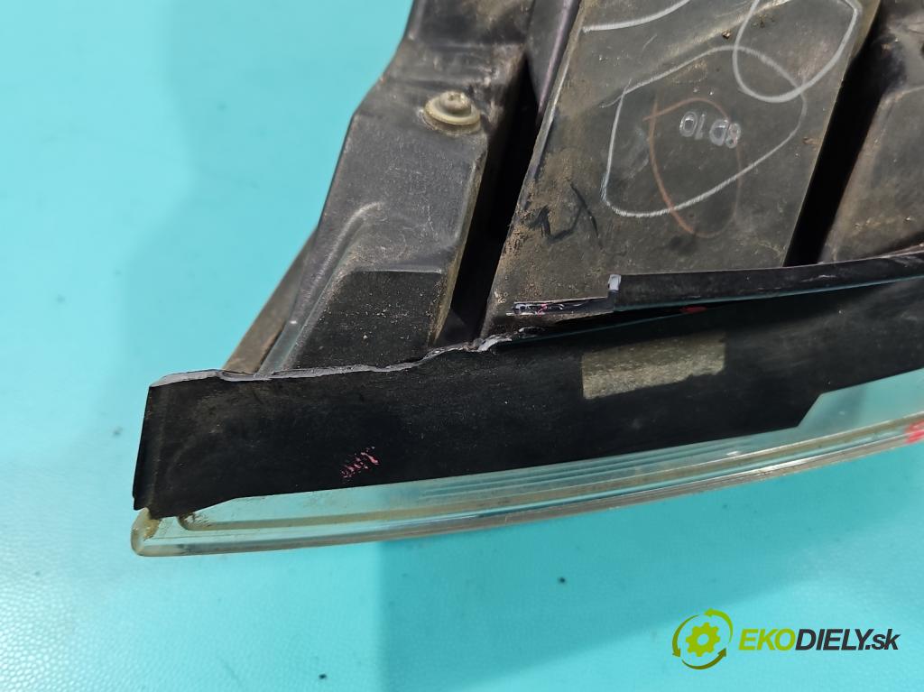 Mazda 6 II GH 2007-2012 2.0 CITD 140 HP manual 103 kW 1998 cm3 5- svetlo / reflektor zadné pravé  (Kľučka dverí ostatné)