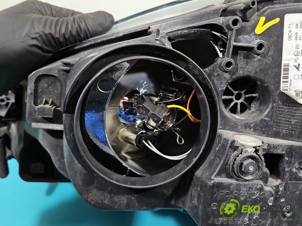 Fiat Bravo II 2007-2014 1.4 T-JET: 120 HP manual 88 kW 1368 cm3 5- Reflektor: pravý 00518778830 (Pravé)