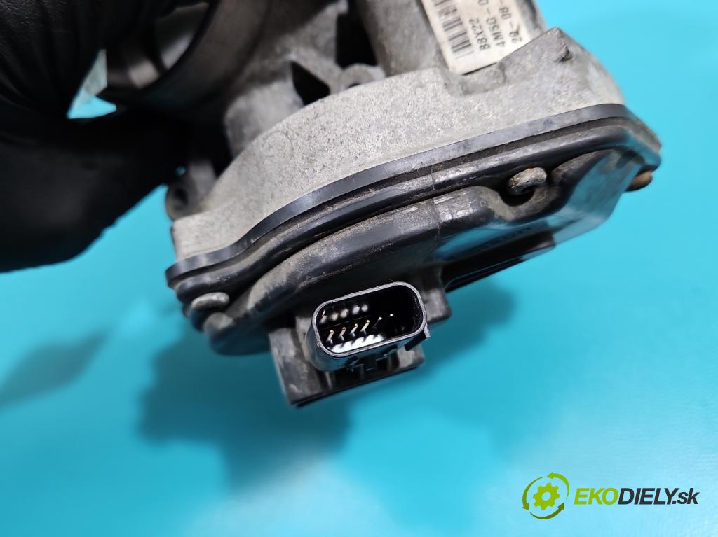 Ford C-Max I 2003-2010 1.8 16V 120 HP manual 88 kW 1798 cm3 5- klapka 4M5G-DC (Škrtiace klapky)
