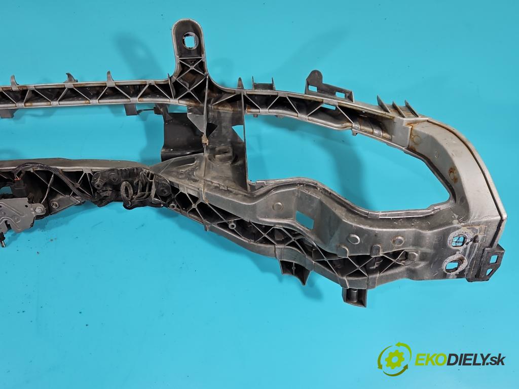 Ford C-Max I 2003-2010 1.8 16V 120 hp manual 88 kW 1798 cm3 5- stěna přední  (Výztuhy přední)