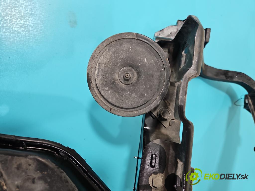 Hyundai Tucson I 2004-2009 2.0 CRDi 16v 140 hp manual 103 kW 1991 cm3 5- stěna přední 64100-2E000 (Výztuhy přední)