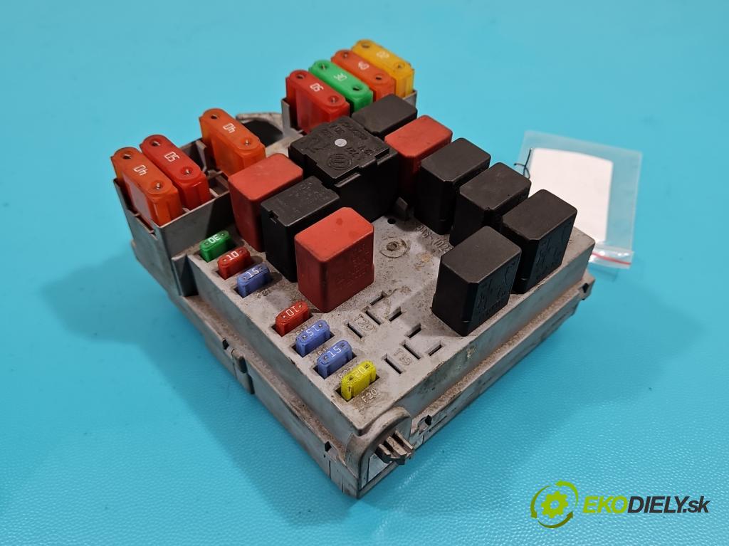 Fiat Bravo II 2007-2014 1.4 T-JET 120 hp manual 88 kW 1368 cm3 5- skříňka pojistková 51790930 (Pojistkové skříňky)