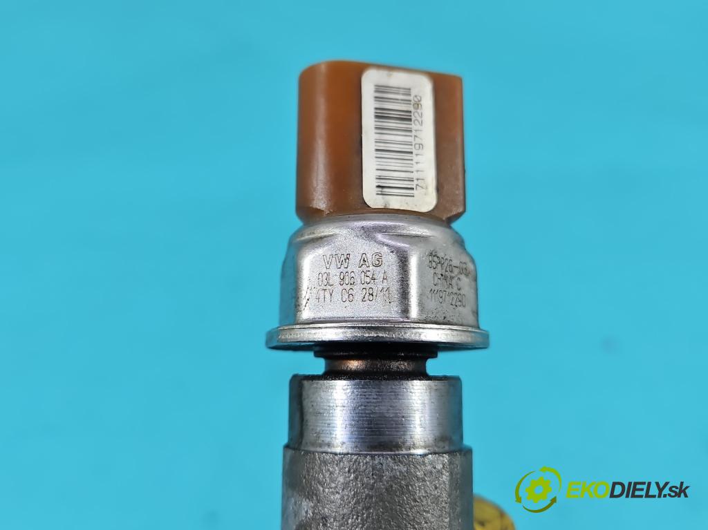 Skoda Fabia II 2007-2014 1.6 tdi 75 HP manual 55 kW 1598 cm3 5- lišta vstrekovacia 03L130764A (Vstrekovacie lišty)