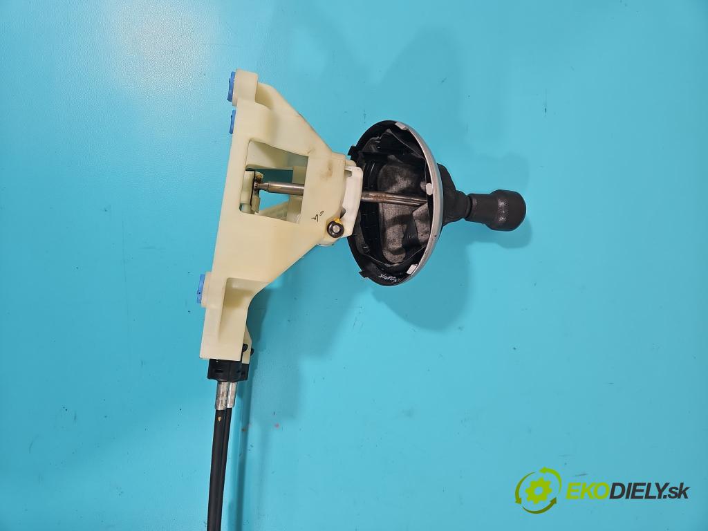 Hyundai I20 I 2008-2014 1.2 16v 78 HP manual 57,2 kW 1248 cm3 5- Páka: Změny: stupeň,rýchlosť  (Rýchlostná páka (kulisa))