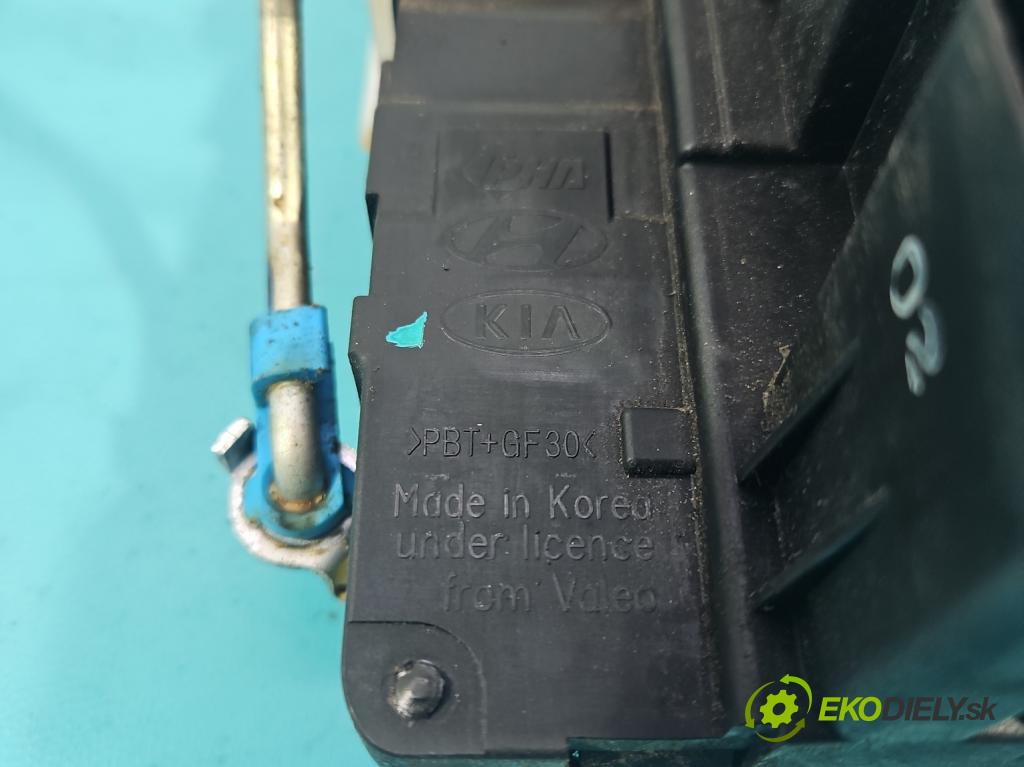 Hyundai I20 I 2008-2014 1.2 16v 78 HP manual 57.2 kW 1248 cm3 5- zámok predné pravý