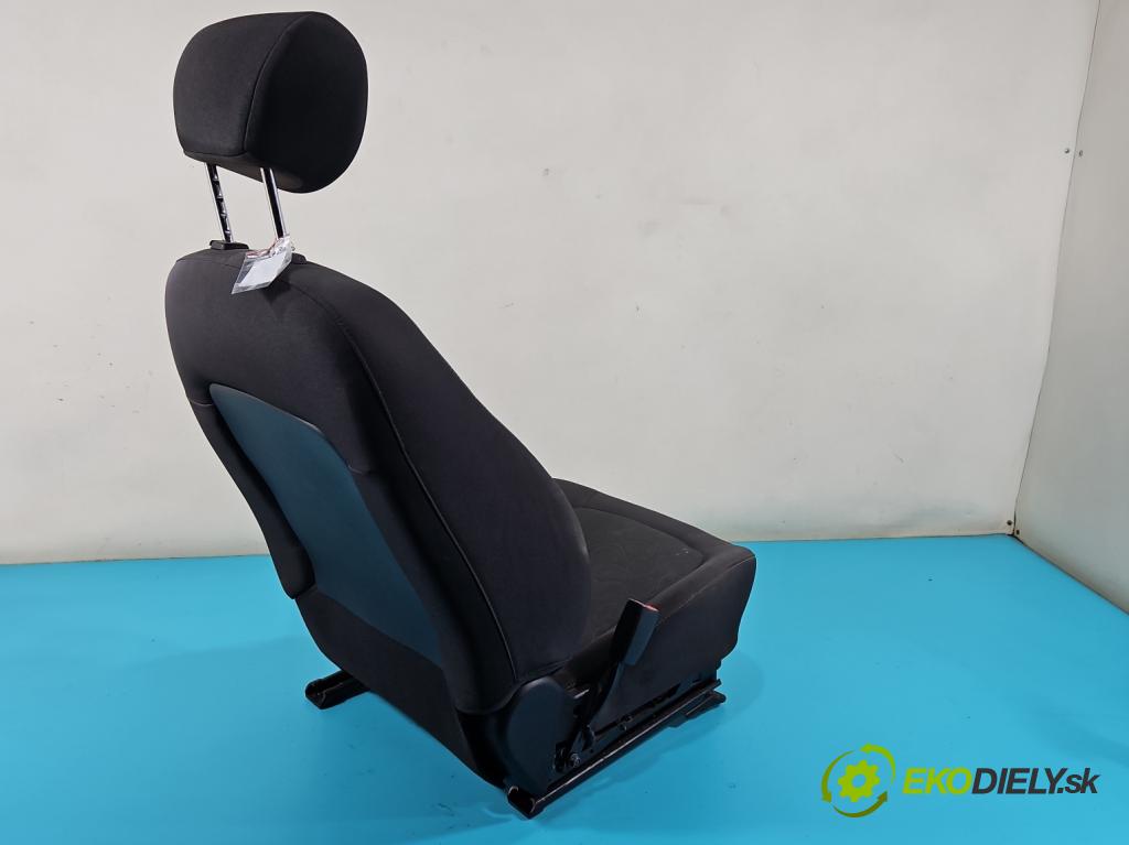 Hyundai I20 I 2008-2014 1.2 16v 78 HP manual 57,2 kW 1248 cm3 5- Sedačka ľavý  (Sedačky, sedadlá)