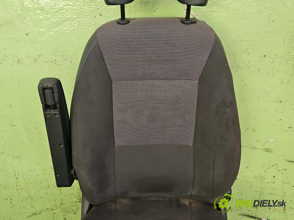 Peugeot Boxer II 2006-2018 2.2 hdi 120 HP manual 88 kW 2198 cm3 5- Sedačka ľavý  (Sedačky, sedadlá)