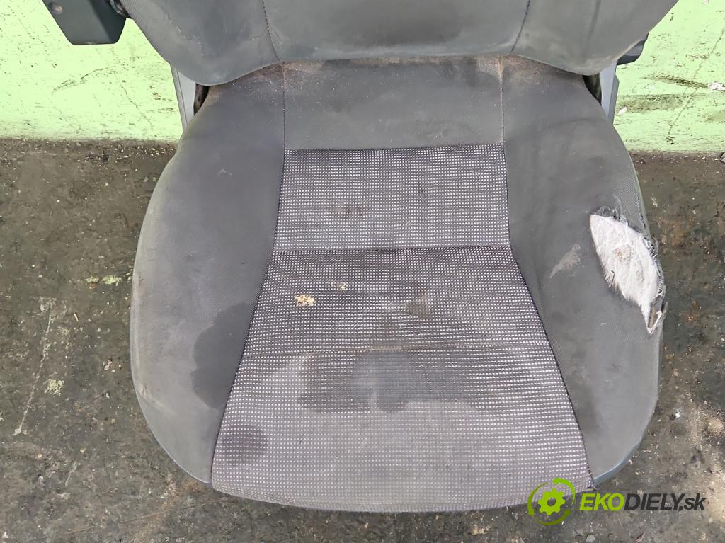 Peugeot Boxer II 2006-2018 2.2 hdi 120 HP manual 88 kW 2198 cm3 5- Sedačka ľavý  (Sedačky, sedadlá)