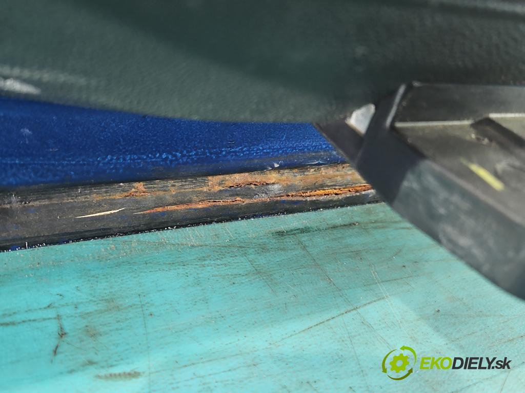 Opel Zafira B 2005-2014 2.2 16V 150 hp manual 110 kW 2198 cm3 5- zadní kufrové dveře  (Zadní kapoty)