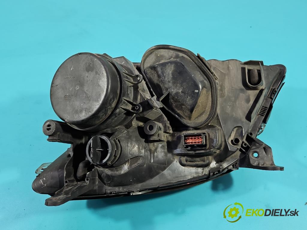 Opel Signum 2.2 dti 125 HP manual 92 kW 2172 cm3 5- Reflektor: pravý  (Pravé)