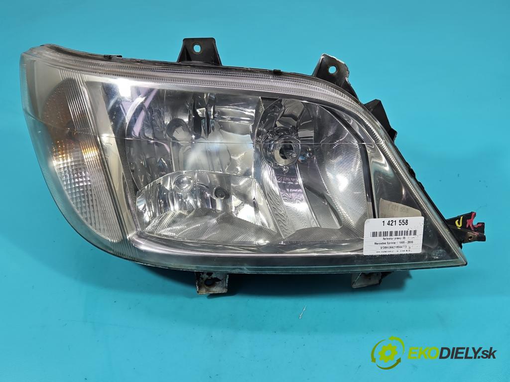 Mercedes Sprinter I 1995-2006 2,2.0 CDI 129 HP manual 95 kW 2148 cm3 5- Reflektor: pravý  (Pravé)