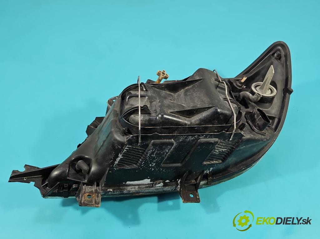 Mercedes Sprinter I 1995-2006 2,2.0 CDI 129 HP manual 95 kW 2148 cm3 5- Reflektor: pravý  (Pravé)