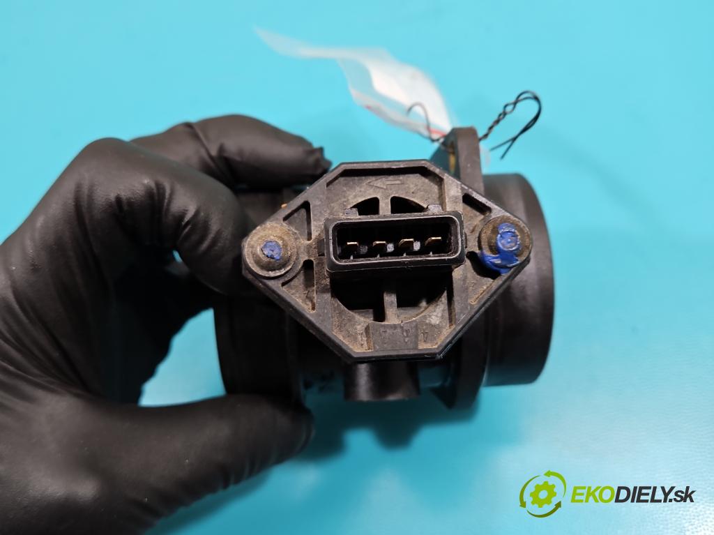 Vw Passat B4 1993-1997 1.6 8V 101 HP manual 74 kW 1595 cm3 5- průtokoměr: 0280217103 (Váhy vzduchu)