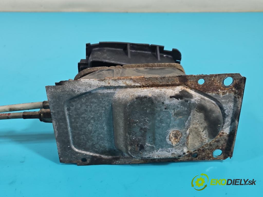 Vw Passat B4 1993-1997 1.6 8V 101 hp manual 74 kW 1595 cm3 5- kulisa změny stupňová  (Rýchlostné páky / kulisy)