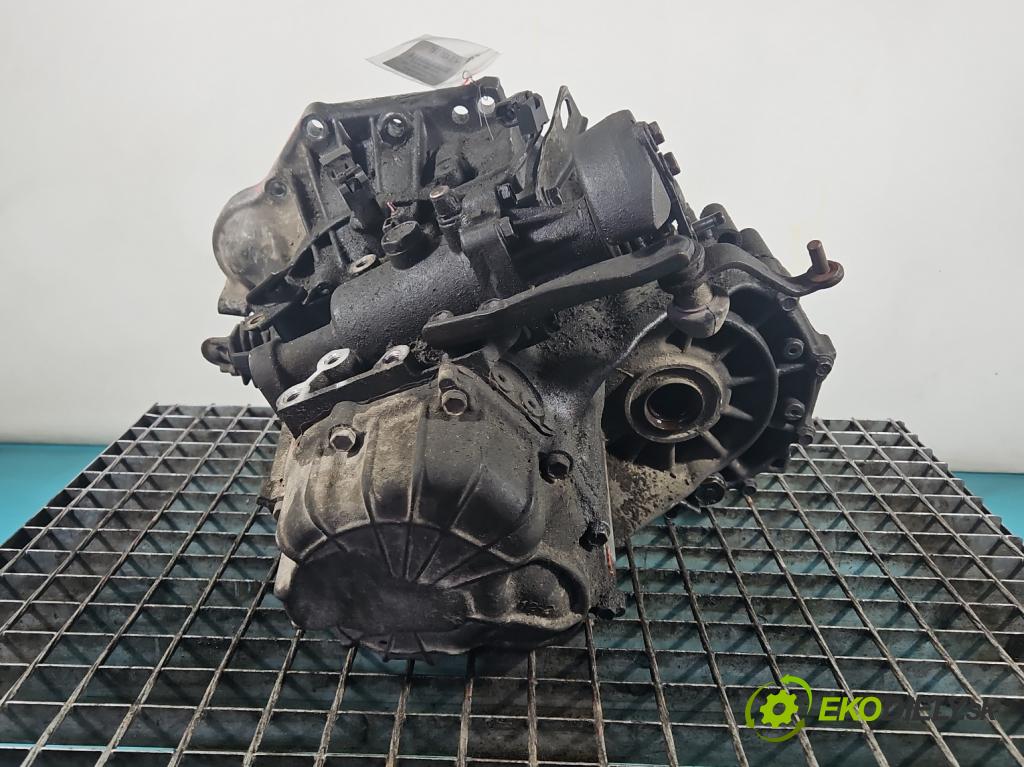 Toyota Corolla E12 2001-2009 1.6 16v vvt-i 110 HP manual 81 kW 1598 cm3 3- prevodovka stupeň,rýchlosť manual