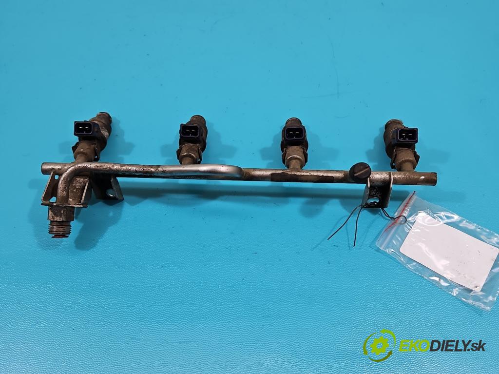 Opel Meriva A 2002-2010 1.8 16V 125 HP manual 92 kW 1796 cm3 5- vstrek 09158663 (Vstrekovače)