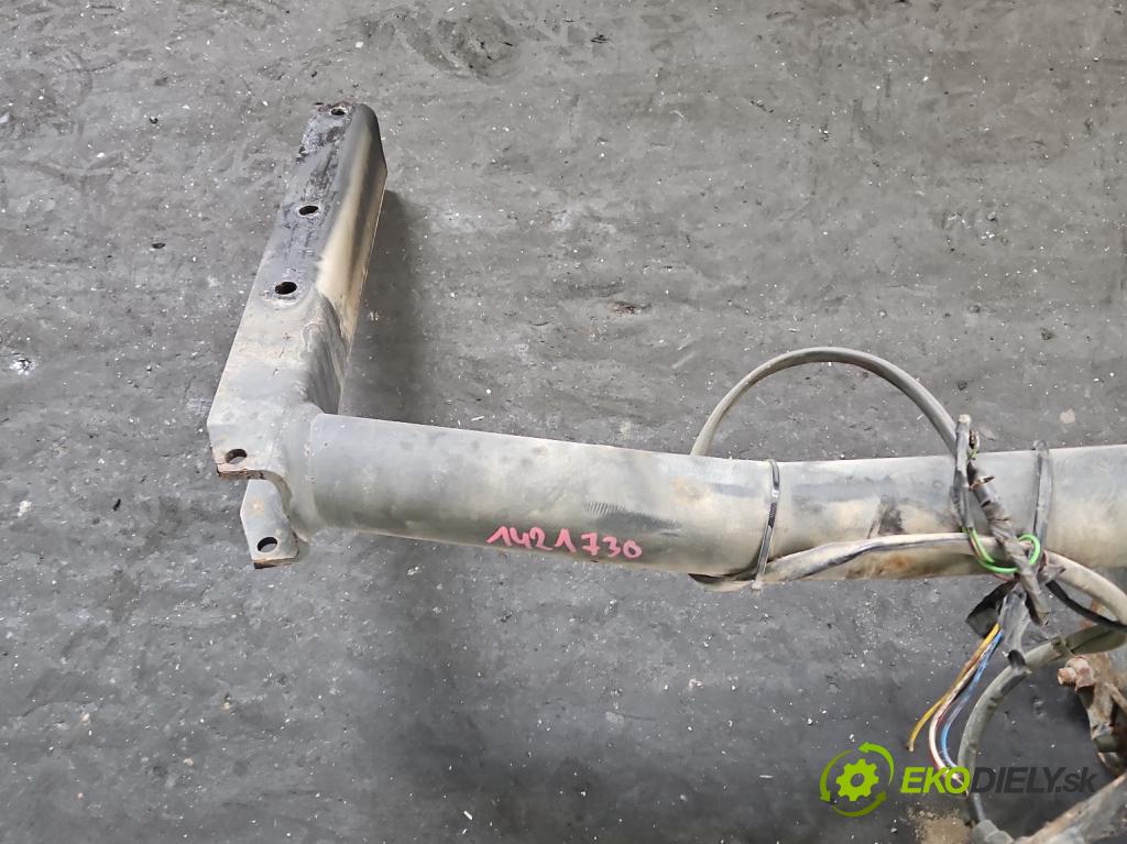 Audi A4 B6 2000-2004 1.9 TDi 131 hp manual 96 kW 1896 cm3 4- oko tažné  (Tažná zařízení)