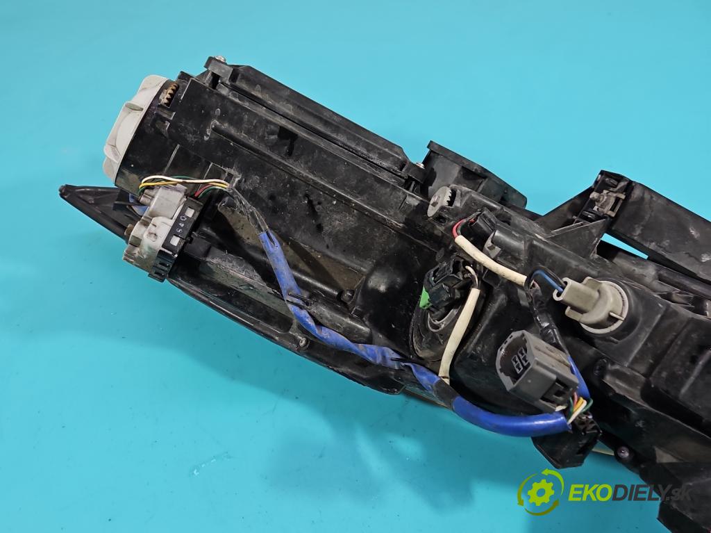 Mazda 6 II GH 2007-2012 2.0 CITD 140 HP manual 103 kW 1998 cm3 5- Reflektor: pravý  (Pravé)