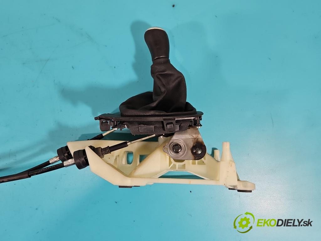 Mazda 6 II GH 2007-2012 2.0 CITD 140 hp manual 103 kW 1998 cm3 5- kulisa změny stupňová  (Rýchlostné páky / kulisy)