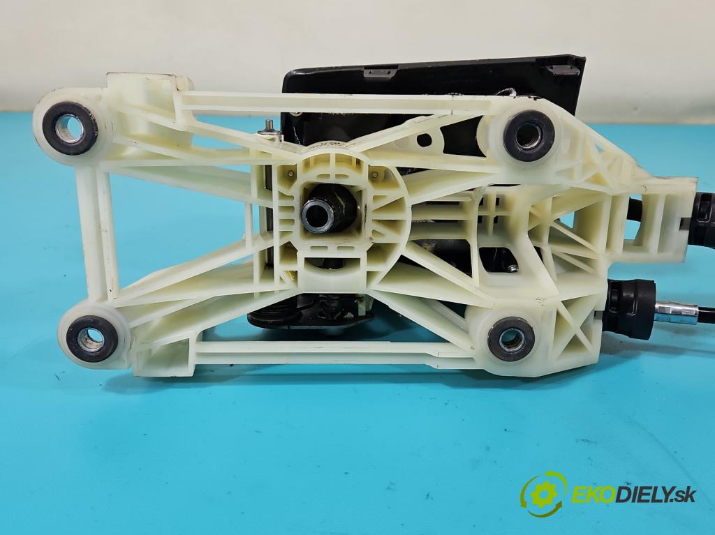 Mazda 6 II GH 2007-2012 2.0 CITD 140 hp manual 103 kW 1998 cm3 5- kulisa změny stupňová  (Rýchlostné páky / kulisy)