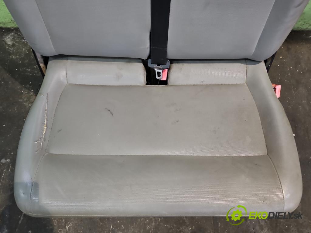 Vw Transporter T5 2003-2015 2.5 tdi 131 HP manual 96 kW 2461 cm3 5- Sedačka pravý  (Sedačky, sedadlá)