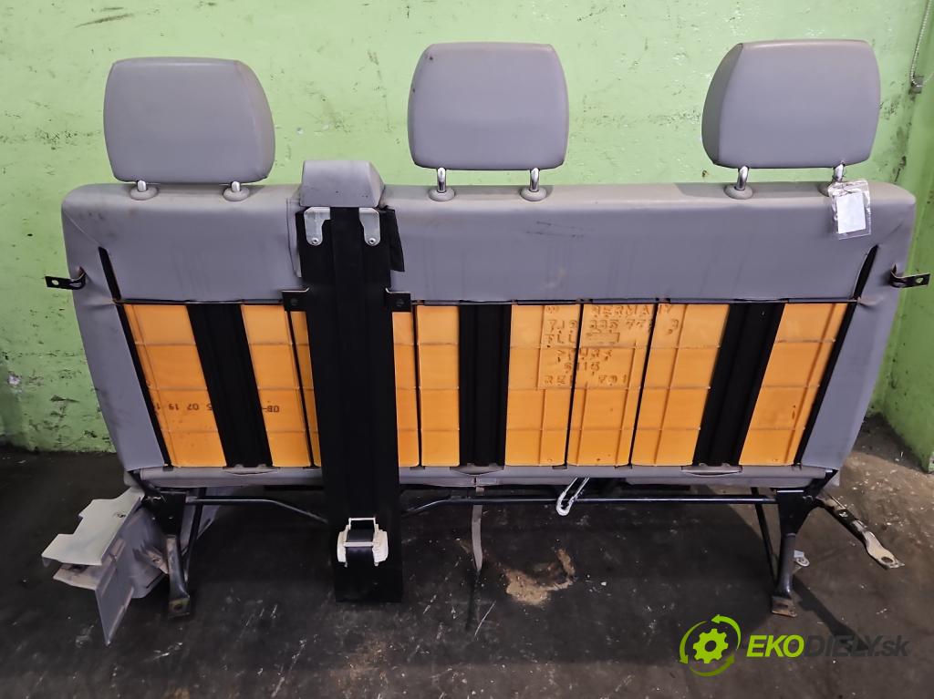 Vw Transporter T5 2003-2015 2.5 tdi 131 HP manual 96 kW 2461 cm3 5- Pohovka: zadné  (Sedačky, sedadlá)