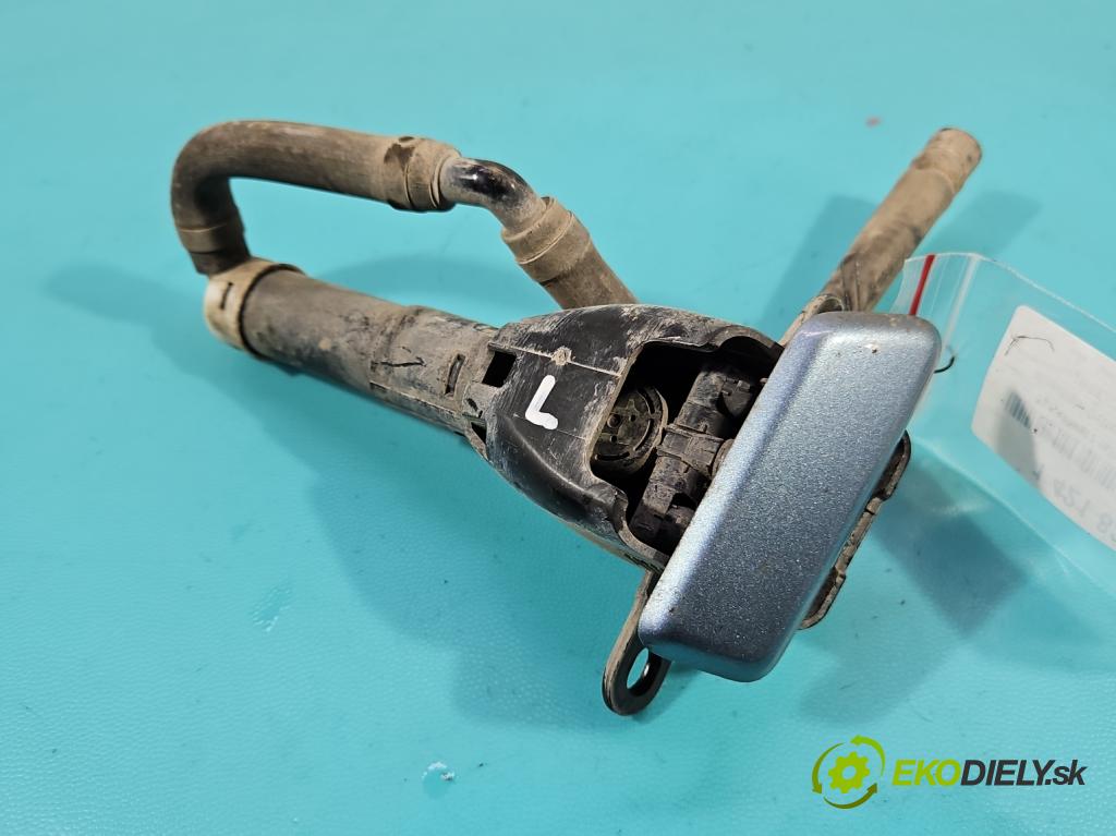 Mitsubishi Outlander II 2006-2013 2.0 DI-D 140 HP manual 103 kW 1968 cm3 5- ostrekovač reflektor: ľavý 87871 (Motorček ostrekovačov)