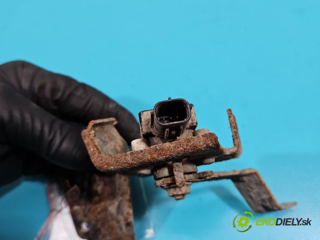 Mitsubishi Outlander II 2006-2013 2.0 DI-D 140 HP manual 103 kW 1968 cm3 5- snímač nastavenia xenon 7E1121 (Snímač)