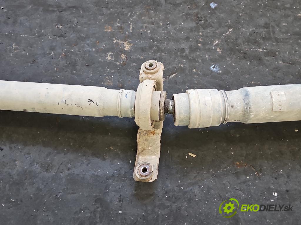 Mitsubishi Outlander II 2006-2013 2.0 DI-D 140 HP manual 103 kW 1968 cm3 5- Hřídel: zadné  (Kardaňový hriadeľ)